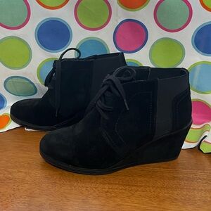 Franco Sarto suede booties